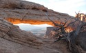 Mesa Arch bij zonsopkomst